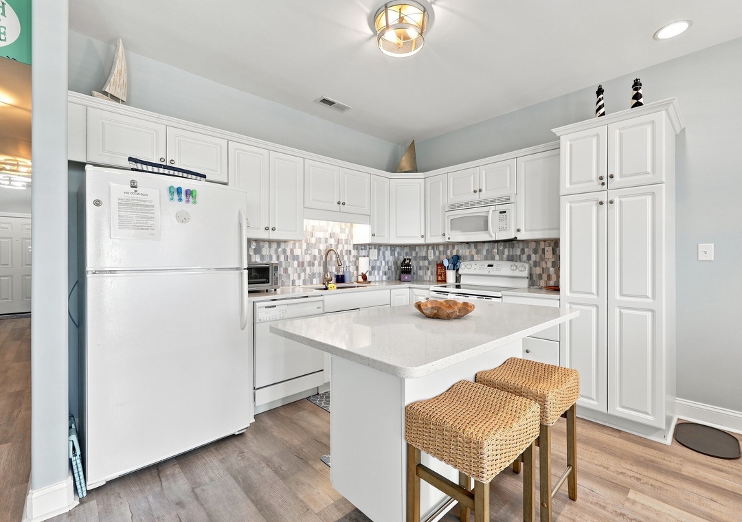 Ocean Club Oasis | Full Kitchen