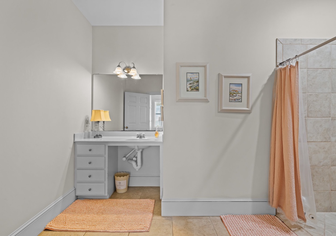 1st floor full bathroom