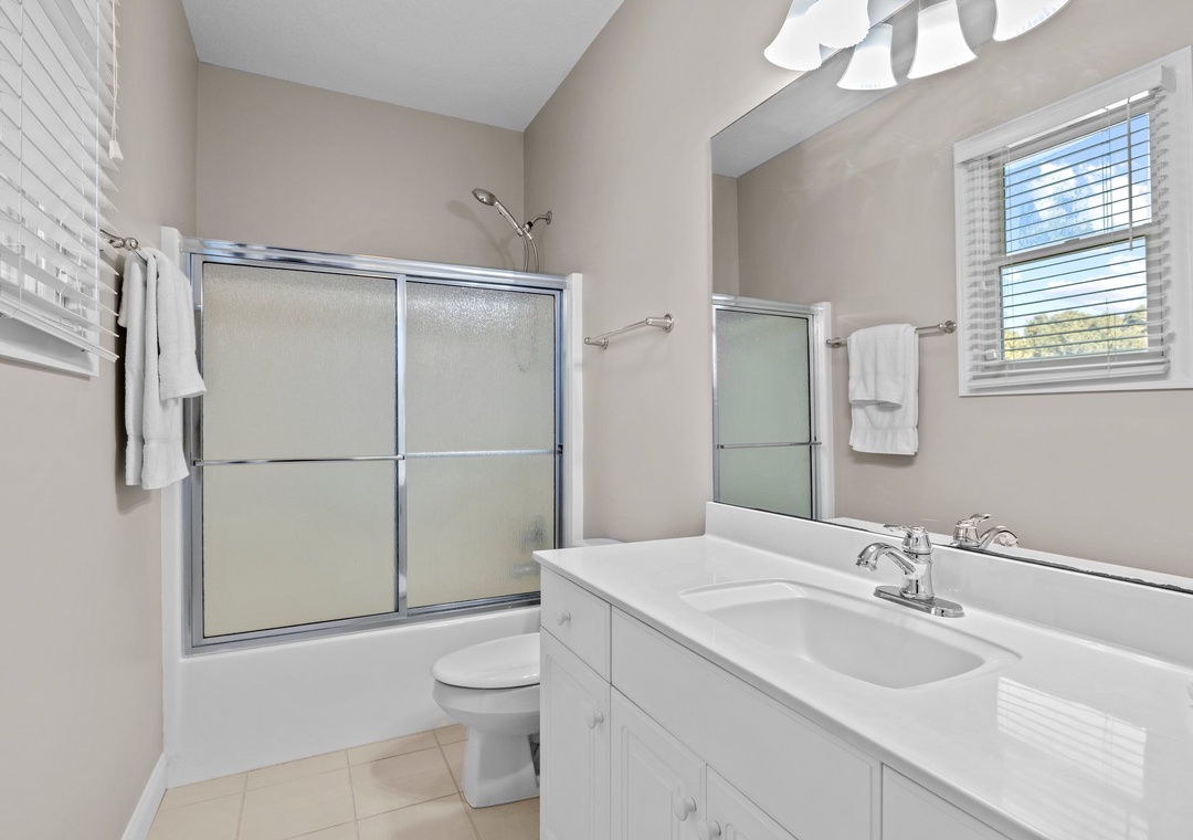 Sea Dream | Full Bathroom