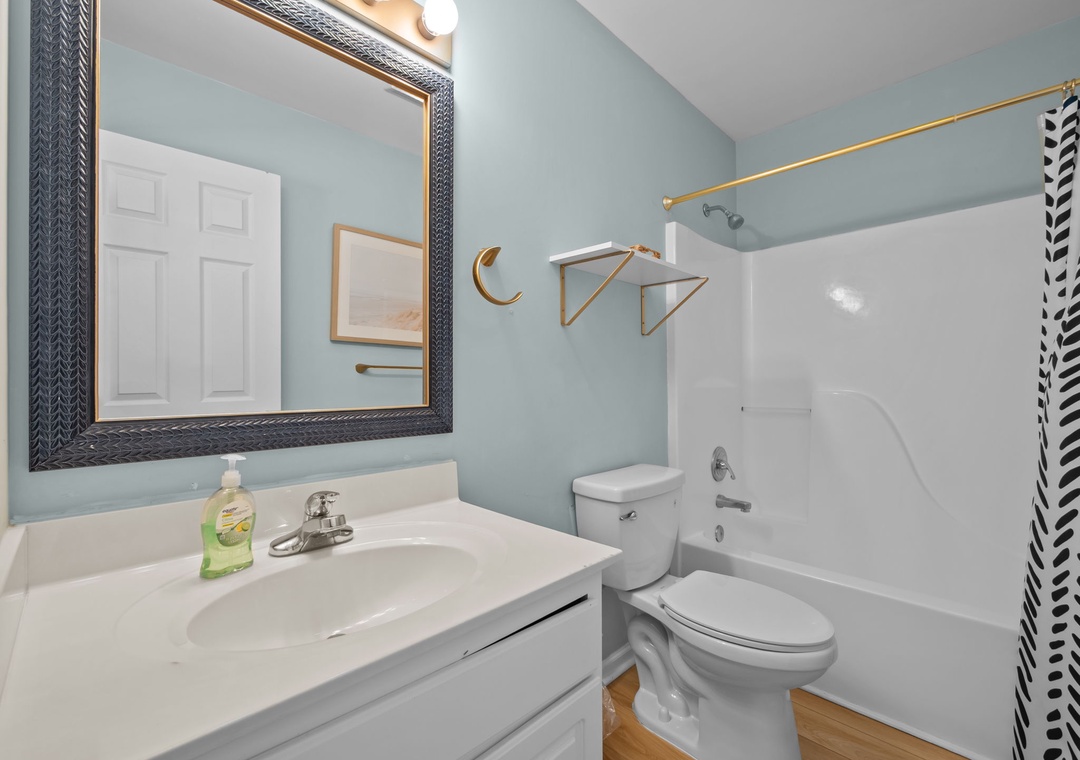 Primary Suite Bathroom