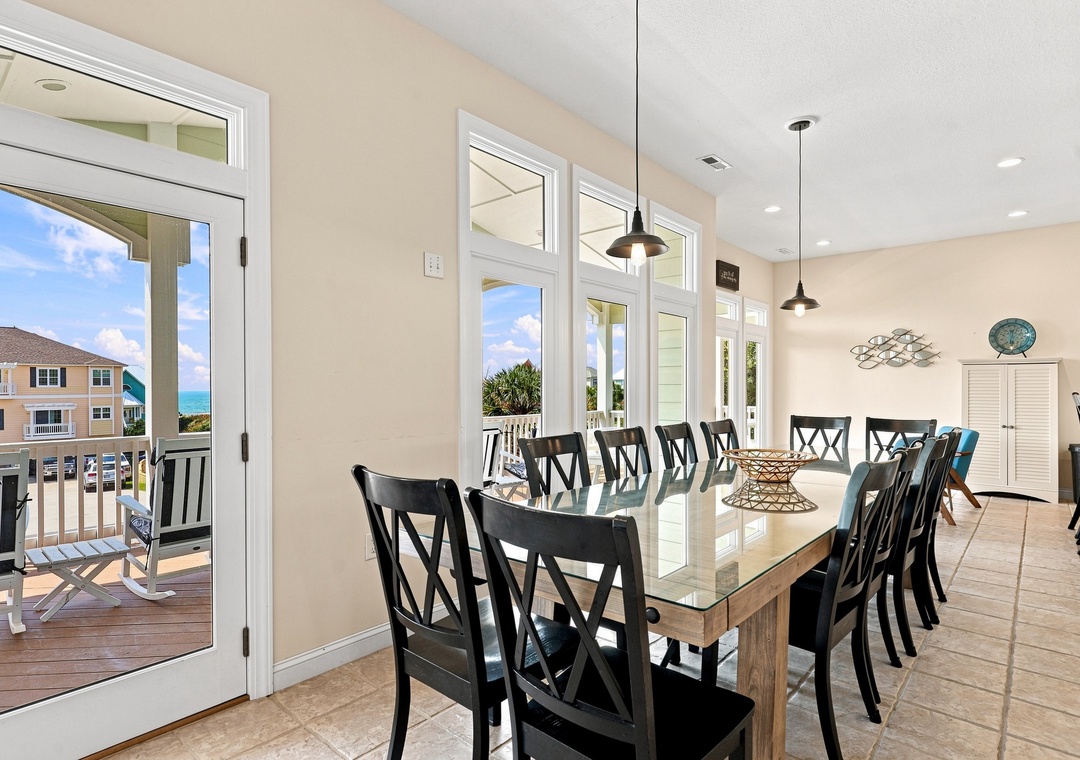 Sea Dream | Top Level Dining Area