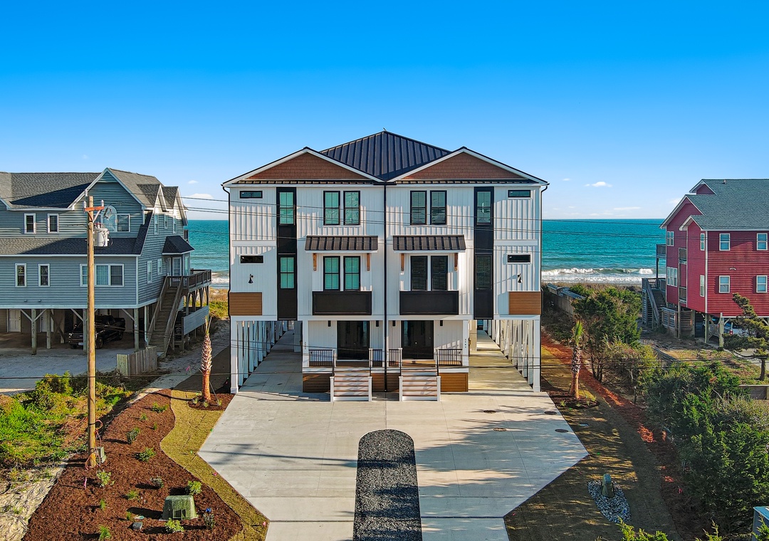 Sea Spray East | Streetside Exterior