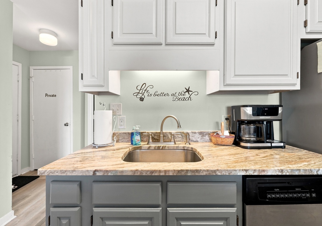 Char’s Cozy Condo | Kitchen Sink and Counter