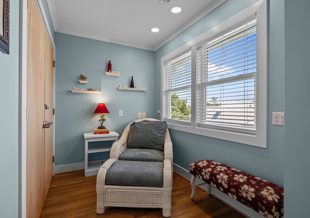 Master Bedroom Sitting Area