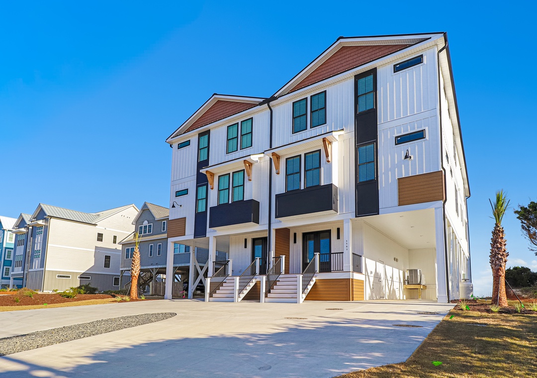 Sea Spray West | Front Exterior View