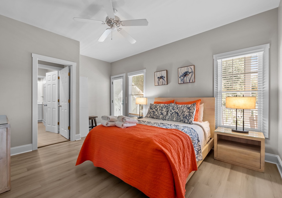 Mid-Floor Queen Room