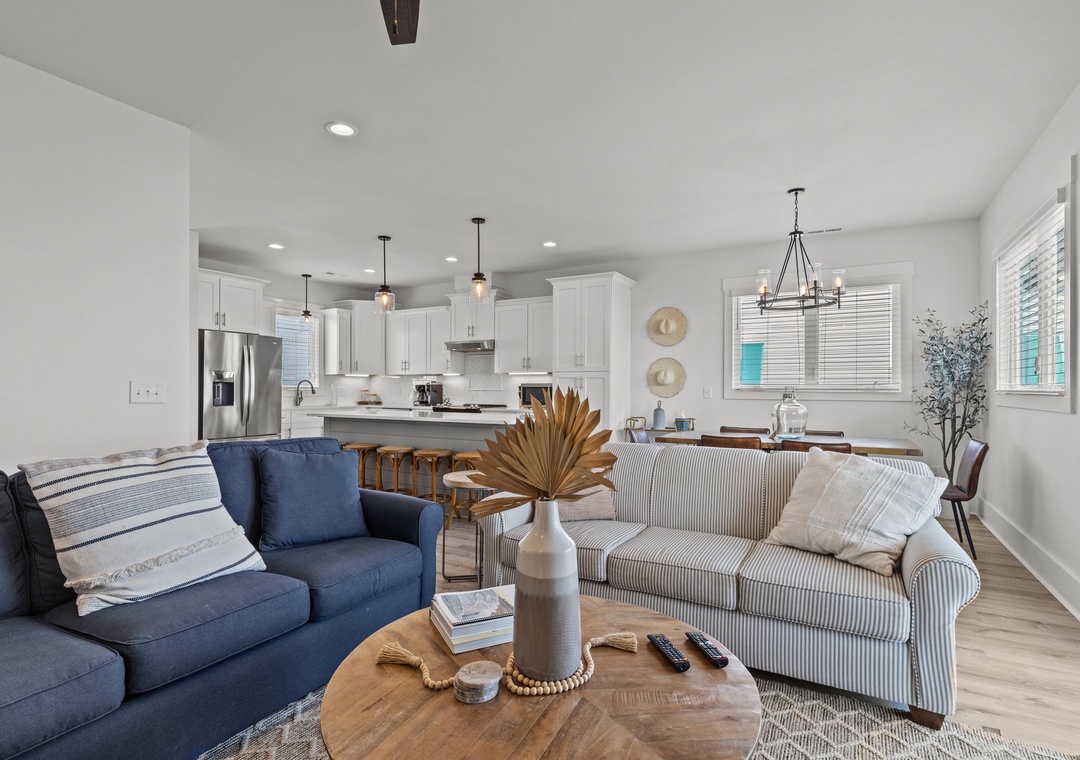 Waverlie's Watch | Living Room with Kitchen