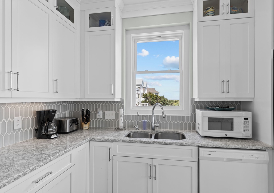 4 Kitchen
