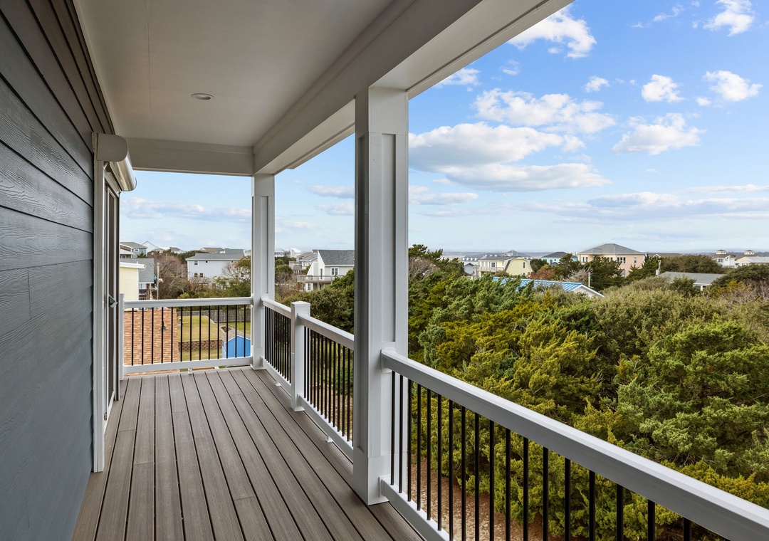 Top Level Back Deck- Soundview