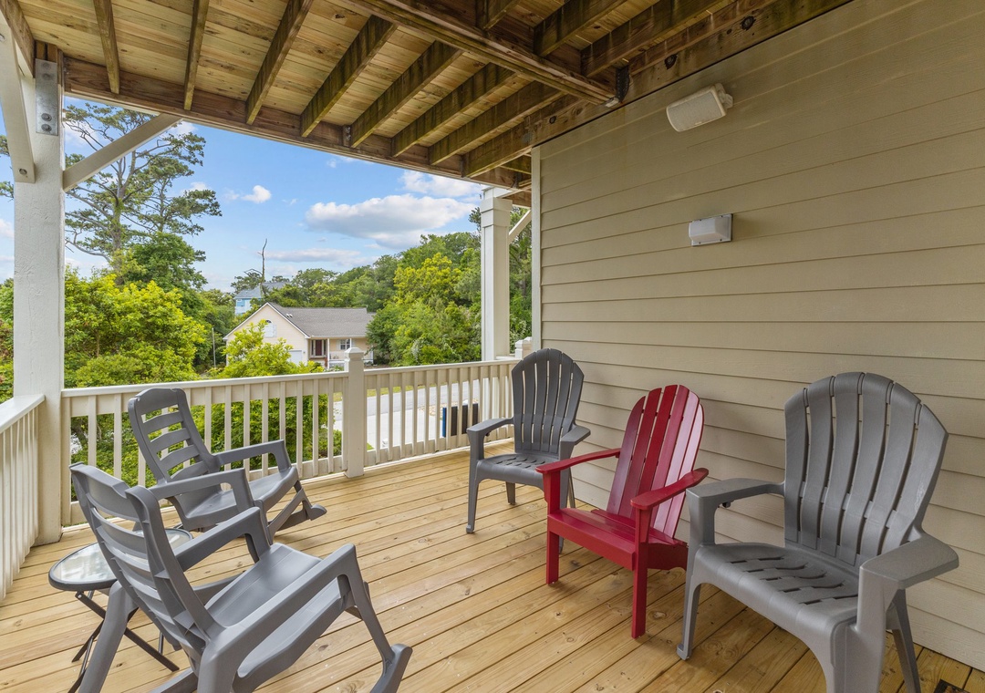 Mid-Floor Deck