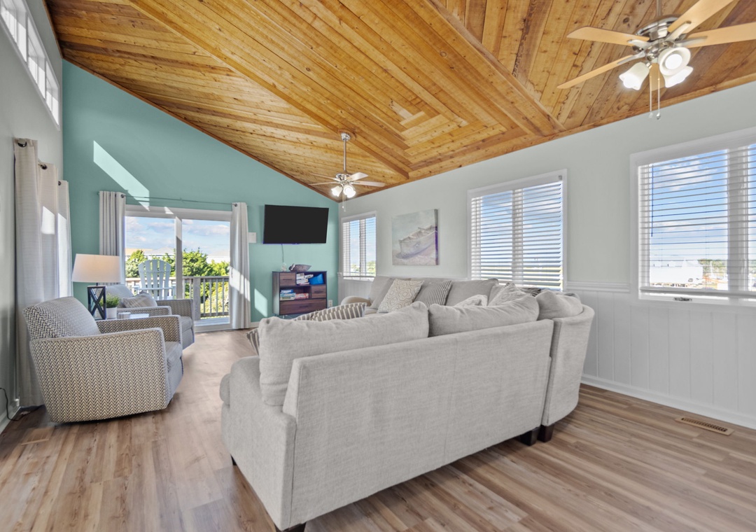 4 Living Room