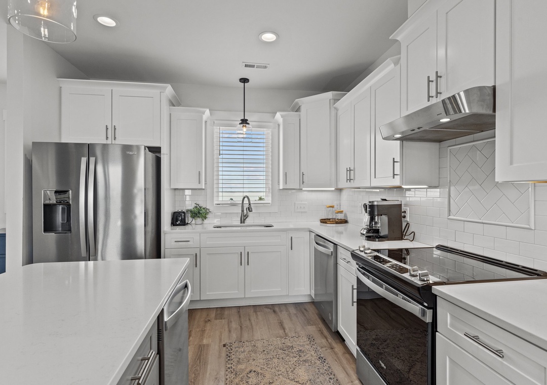 Waverlie's Watch | Kitchen