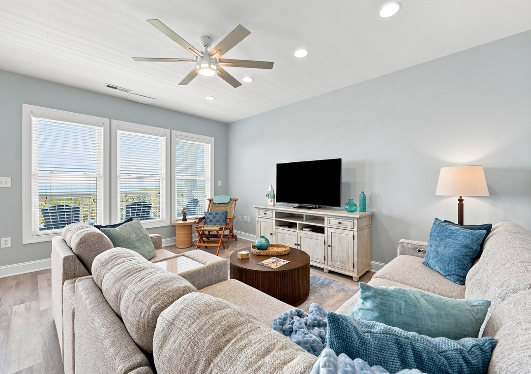 Ocean Club Oasis | Living Room