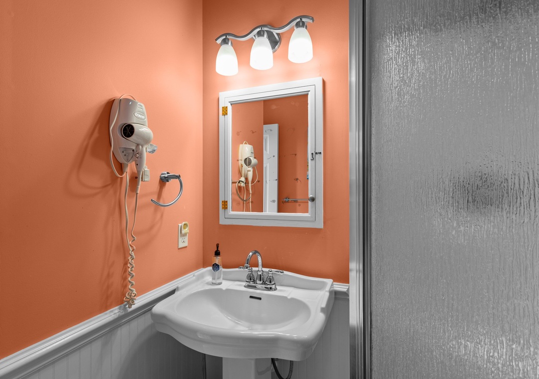 Top Floor Hallway Bathroom