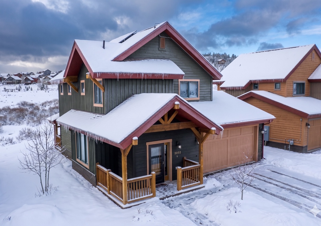 2002 Lupine Lane