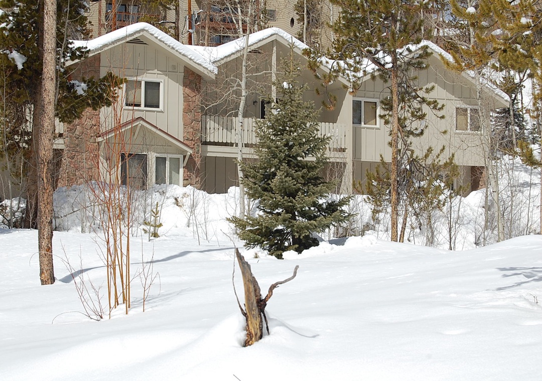 Hideaway Village Alpine 4
