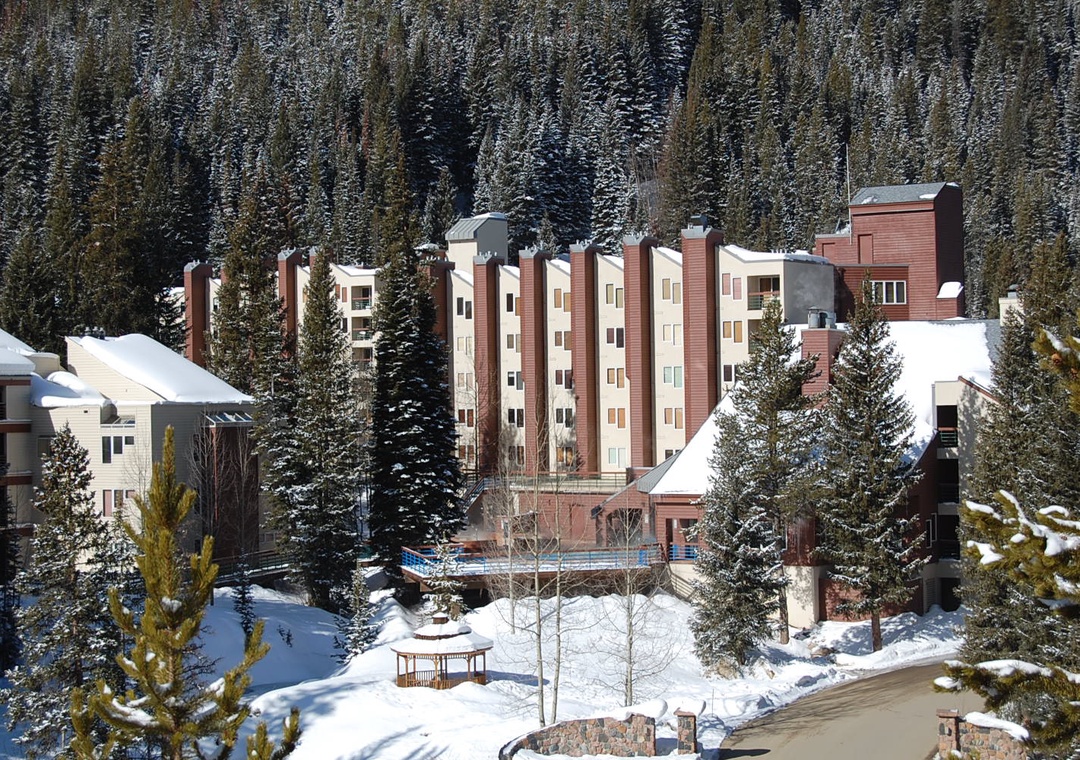 Iron Horse Building C Unit 1083