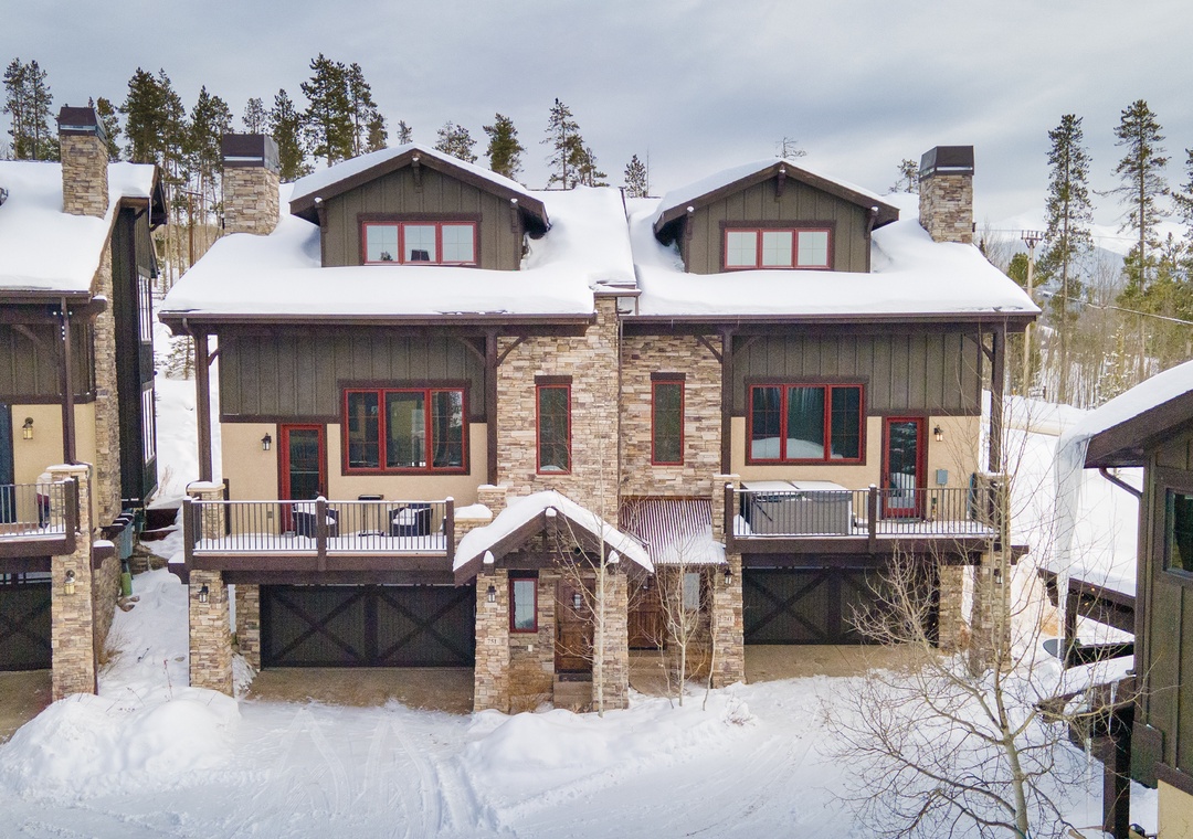751 Mountain Terrace