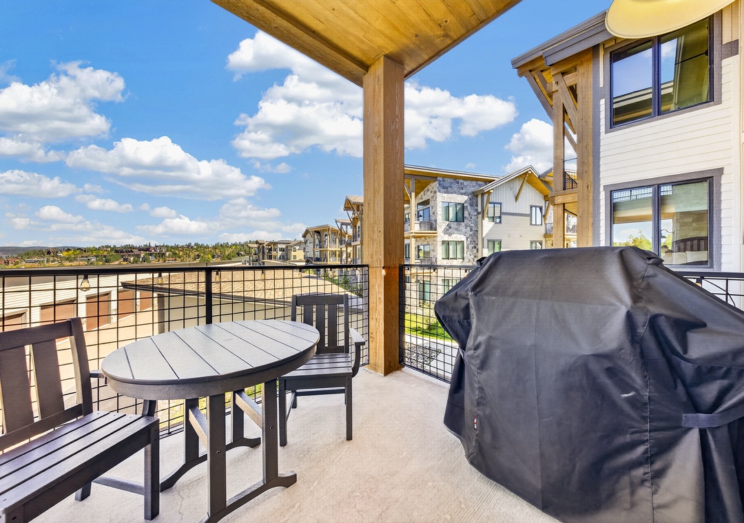 Step onto your private balcony and unwind with sweeping views of the neighborhood and open sky. Grill your favorite meal, enjoy morning coffee at the bistro table, or simply soak in the peaceful surroundings under a warm timber pergola.