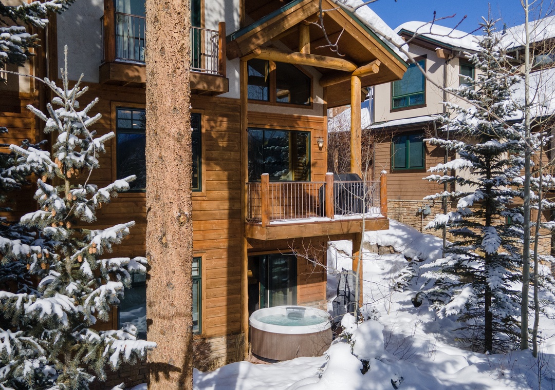 12 Yukon Lane Townhome