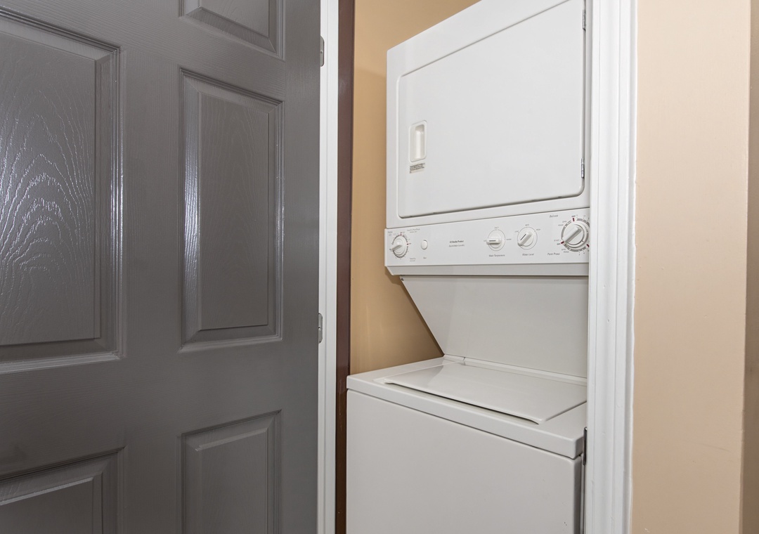 Your own washer and dryer tucked away in a convenient closet means you can pack light and keep fresh clothes throughout your stay.