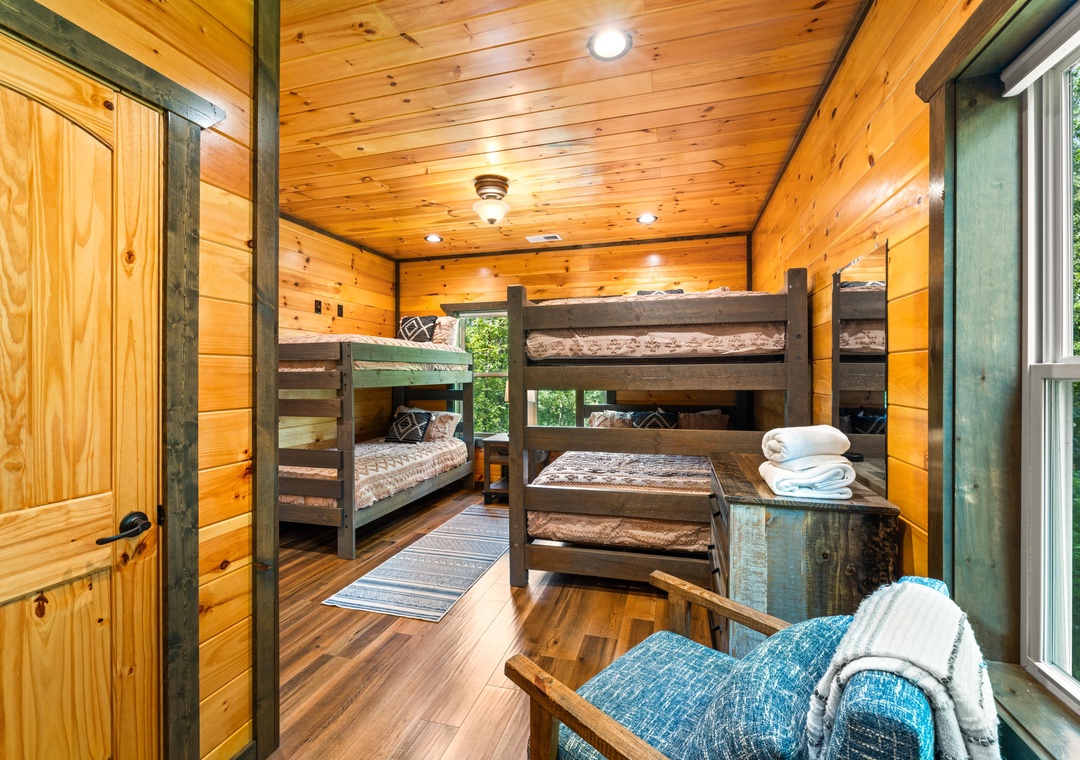 25-374-Buena-Vista-Dr-Sevierville-TN-25