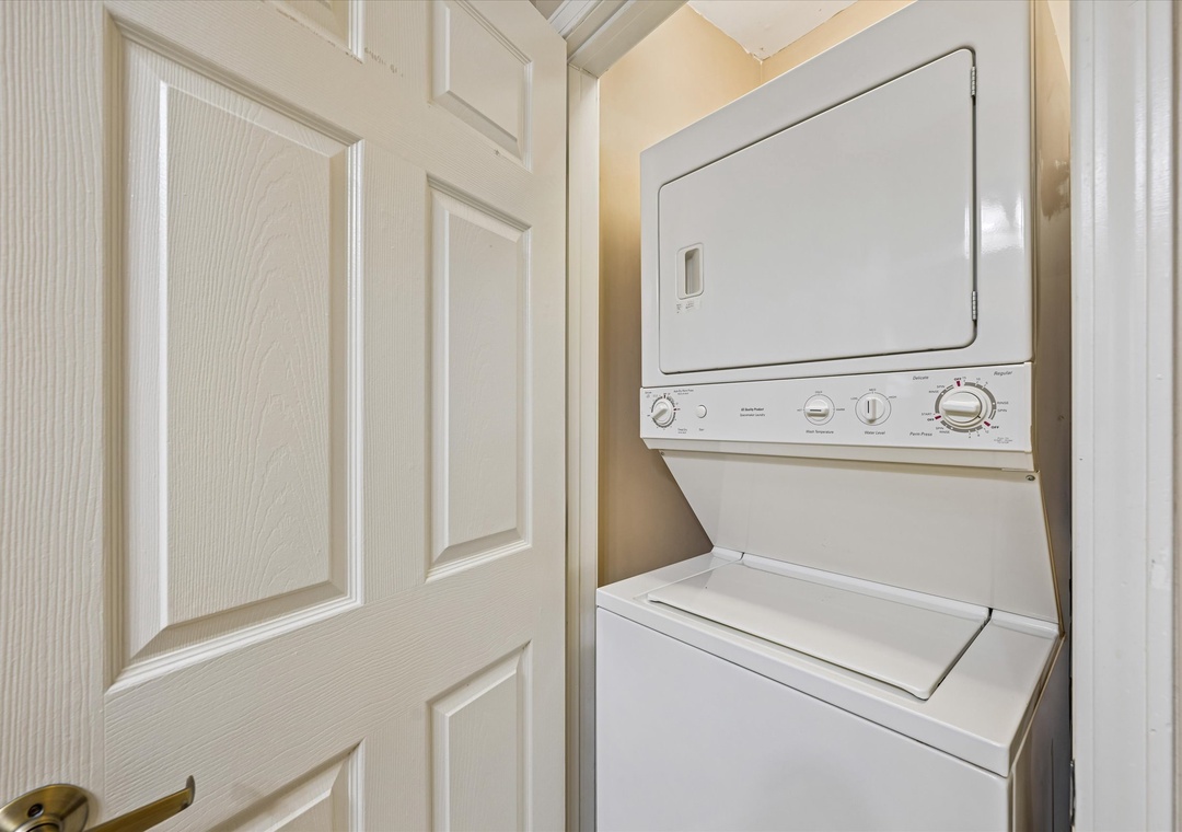 Your in-unit washer and dryer means fresh, clean clothes throughout your stay—no need to pack heavy or find a laundromat.