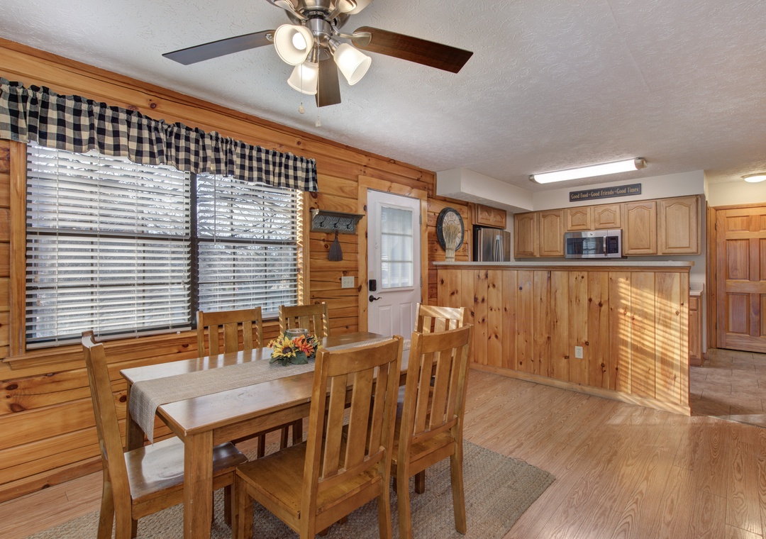 6-06_LilSmokyMtnRetreat