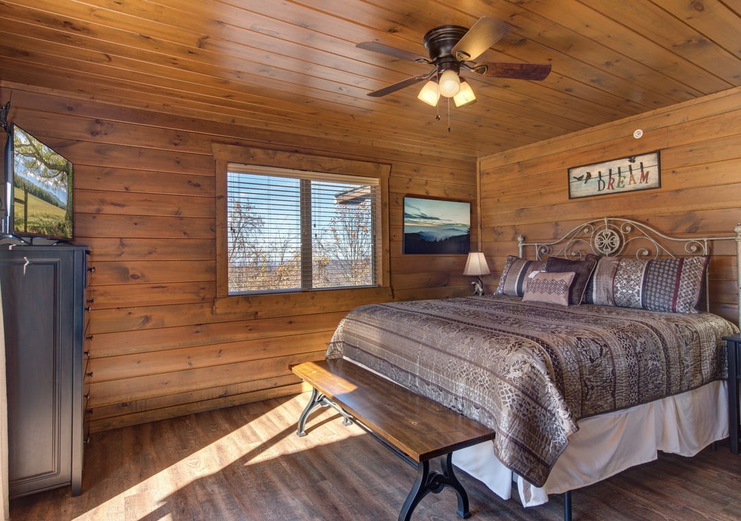 35-35_MajesticOverlook