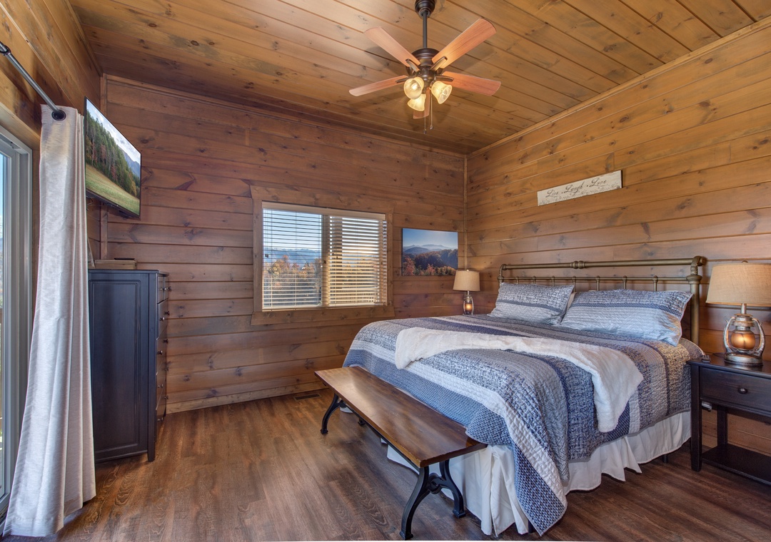 28-28_MajesticOverlook