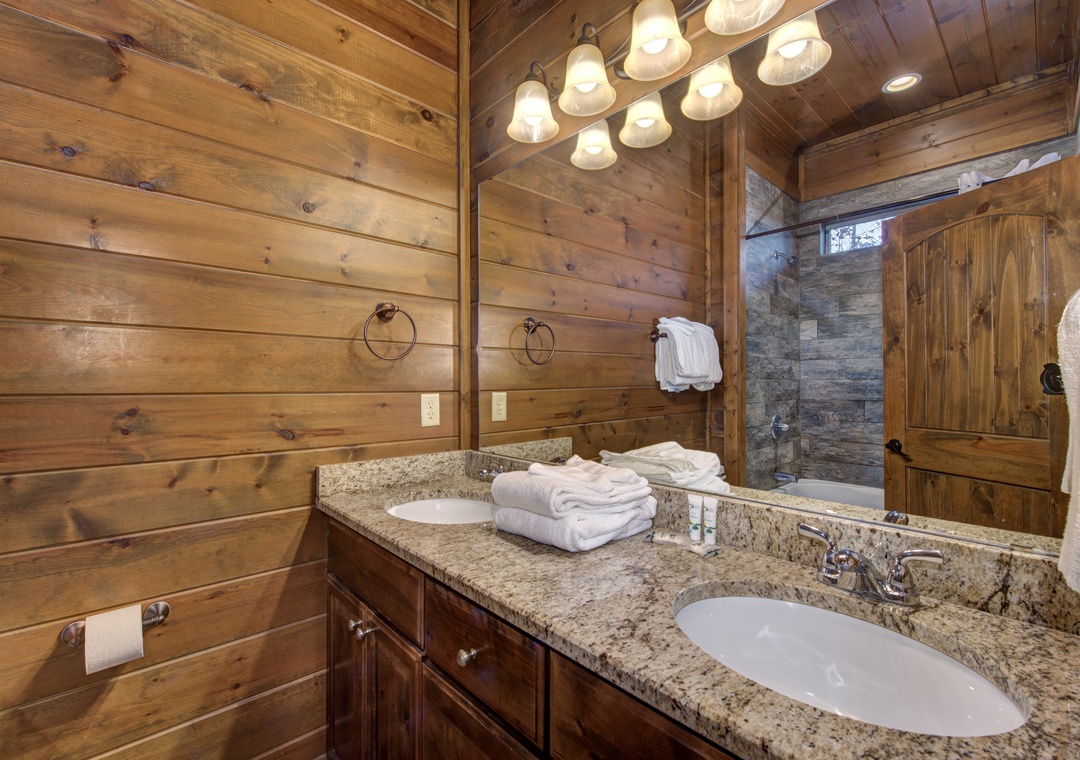 58-58_MajesticOverlook