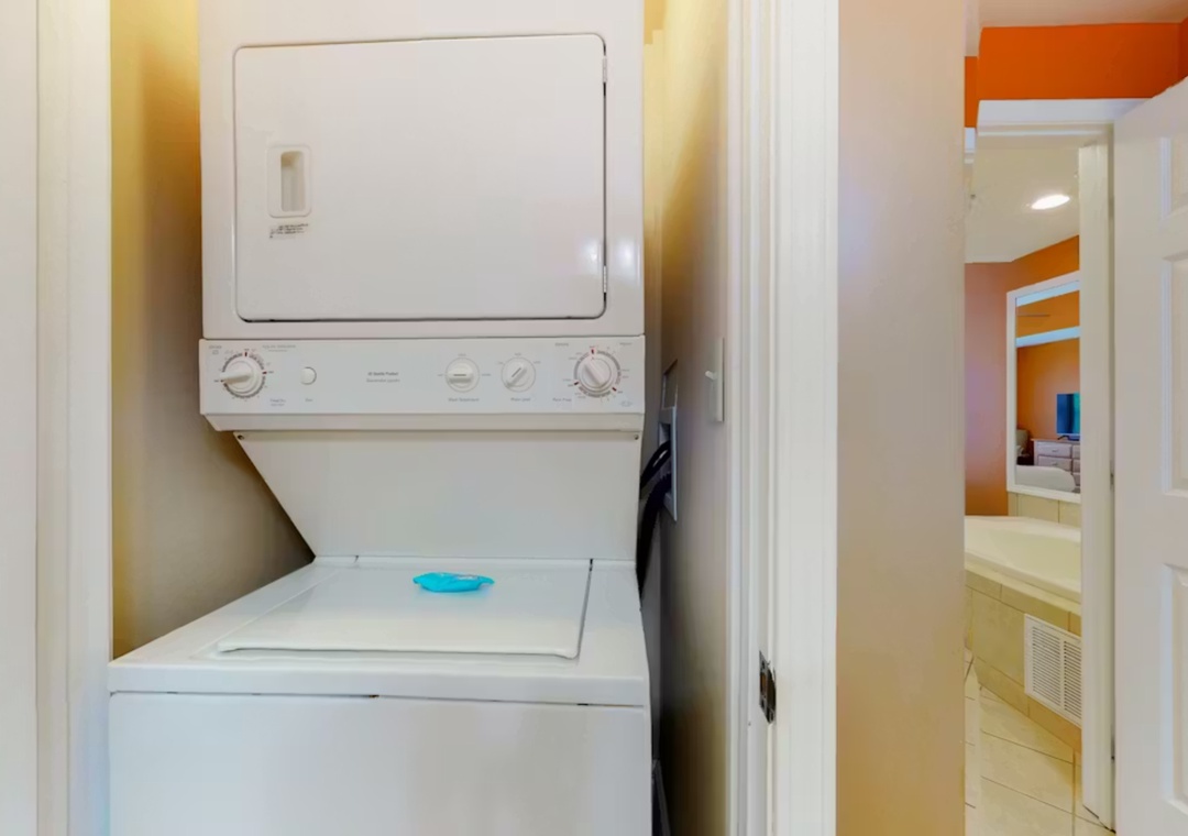 Your in-unit washer and dryer make packing light effortless, keeping your vacation wardrobe fresh throughout your stay.