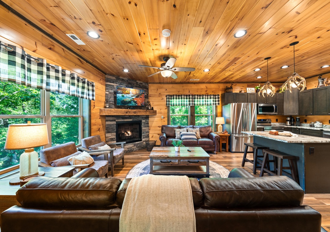 02-374-Buena-Vista-Dr-Sevierville-TN-2