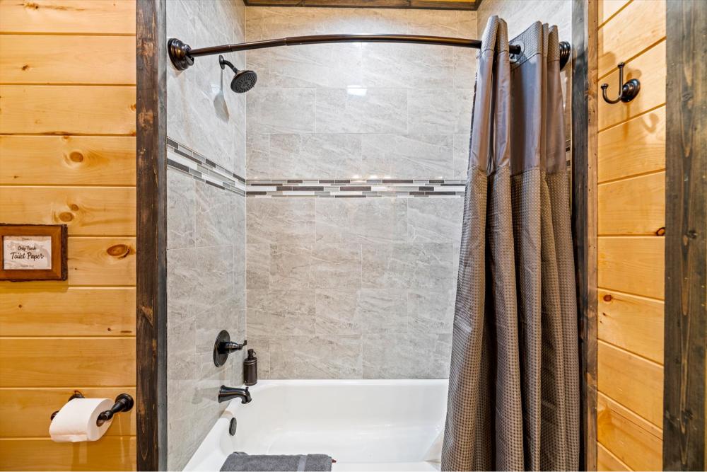 32-374-Buena-Vista-Dr-Sevierville-TN-32