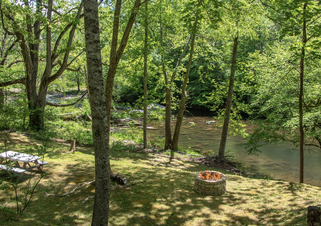 32-33_RiverVibes