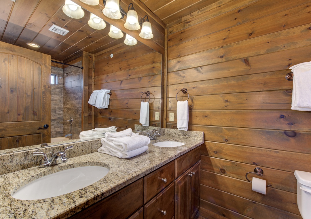 43-43_MajesticOverlook