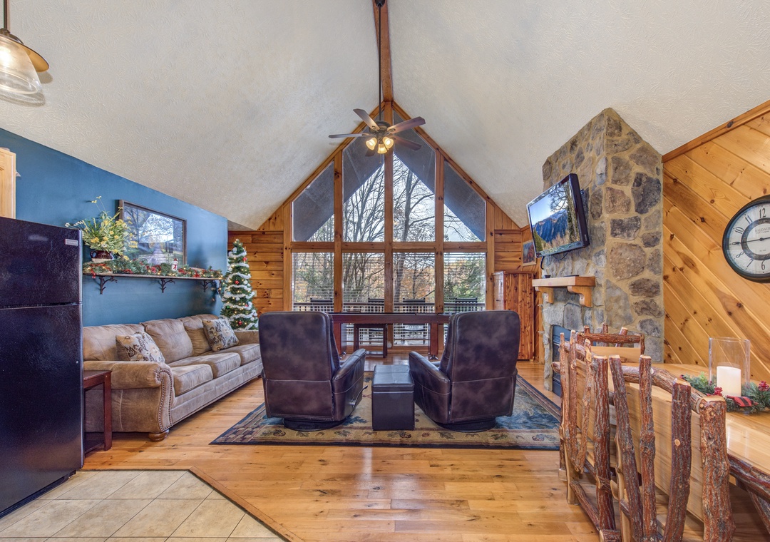 2-05_1640EaglesReach