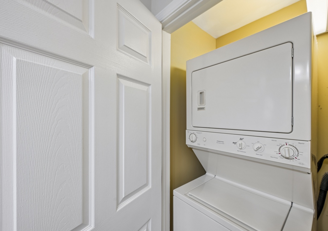 Your in-unit washer and dryer makes packing light a breeze, giving you fresh clothes throughout your stay.