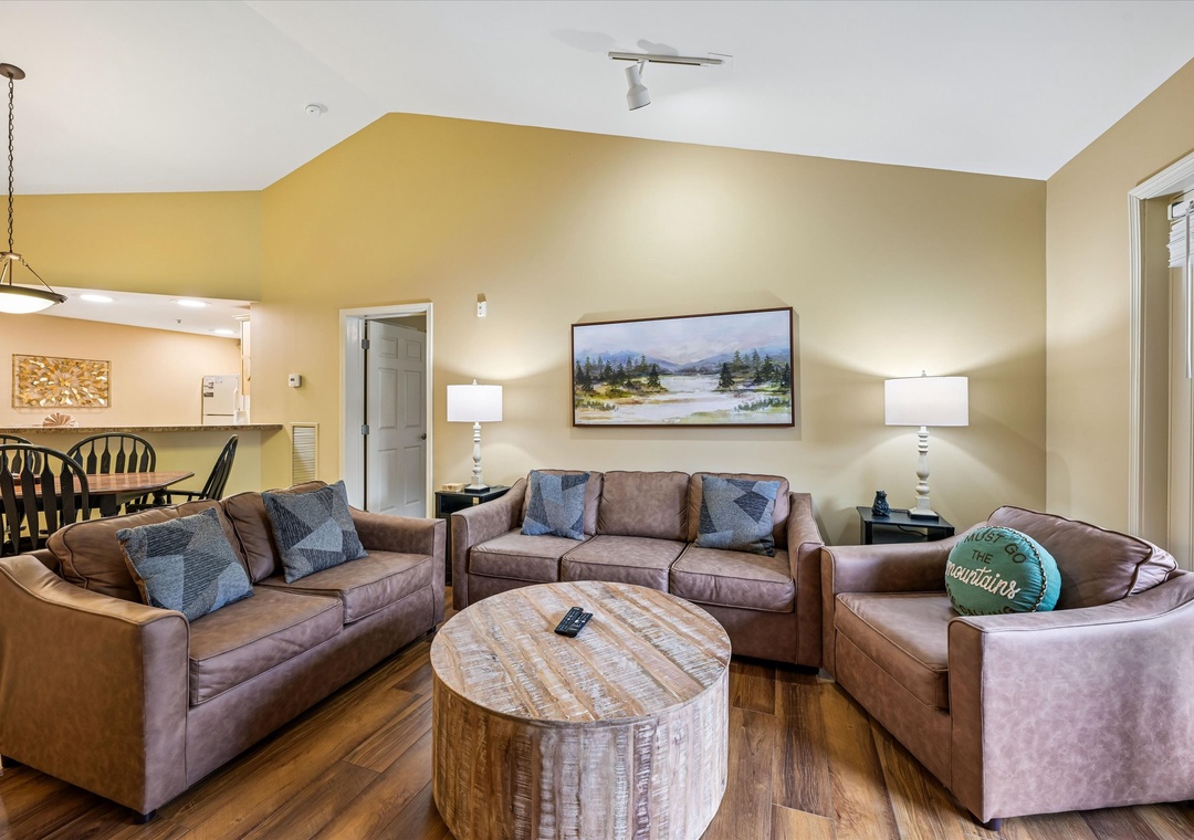 Sink into plush leather seating while your group gathers around the rustic coffee table for memorable conversations.