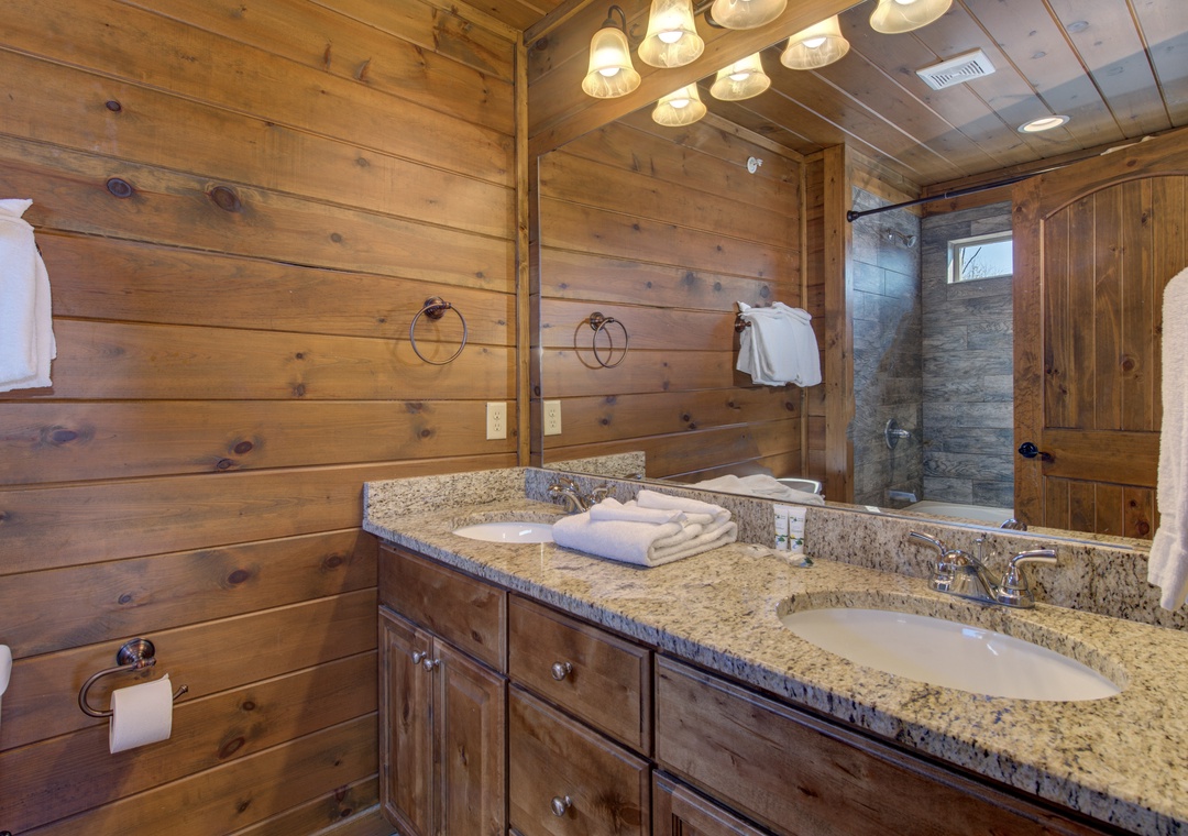 34-34_MajesticOverlook