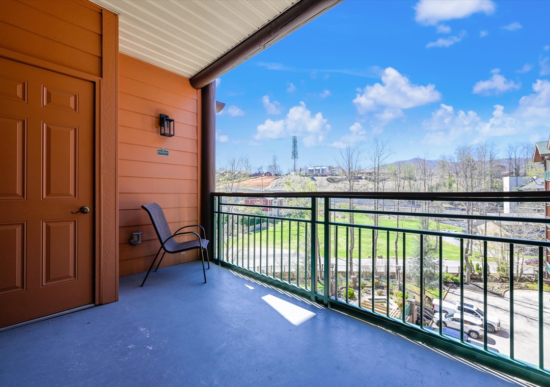 Private balcony with scenic mountain views