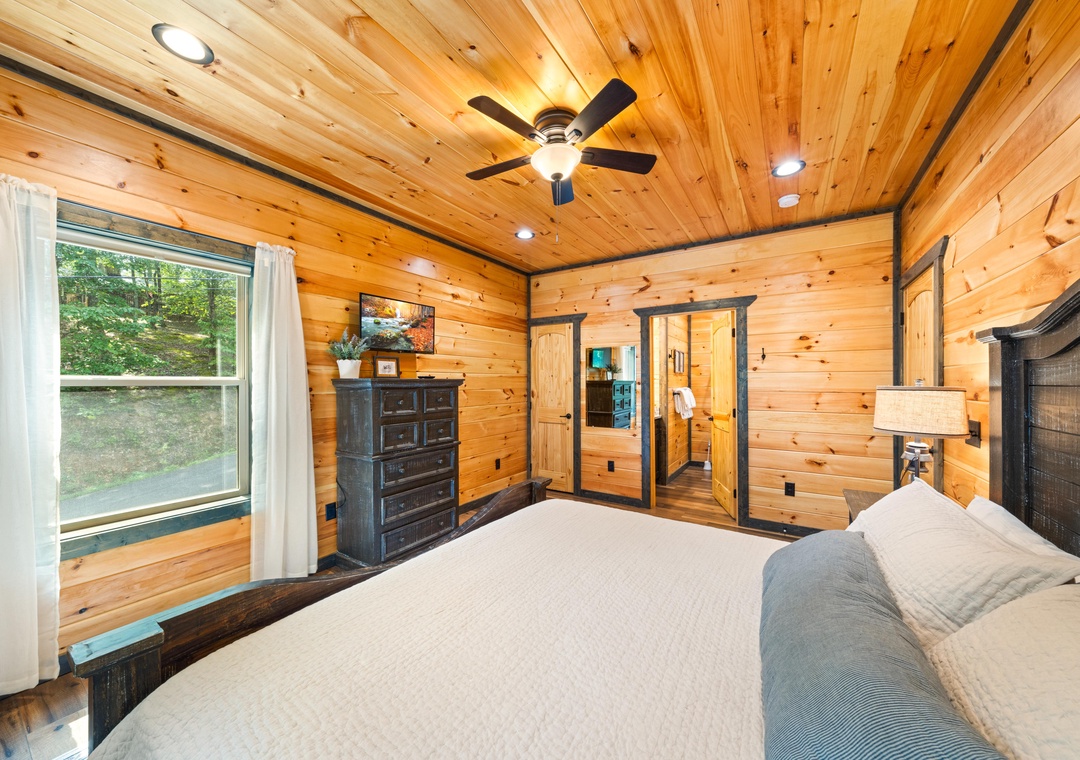 13-374-Buena-Vista-Dr-Sevierville-TN-13