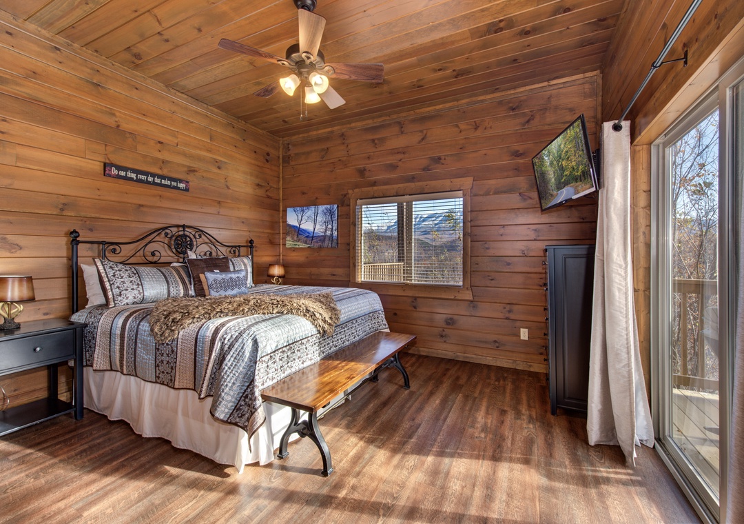 52-52_MajesticOverlook