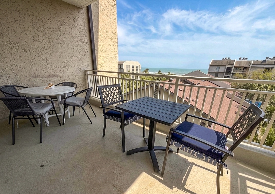 Private Porch with Ocean View!