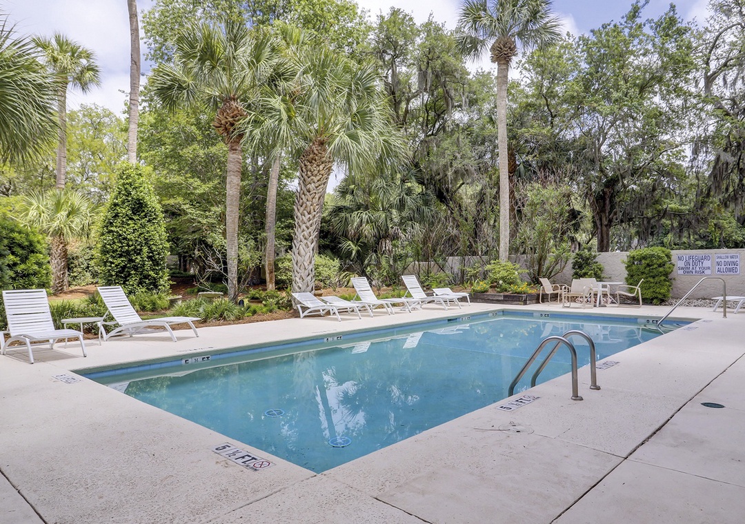 Continental Club Pool