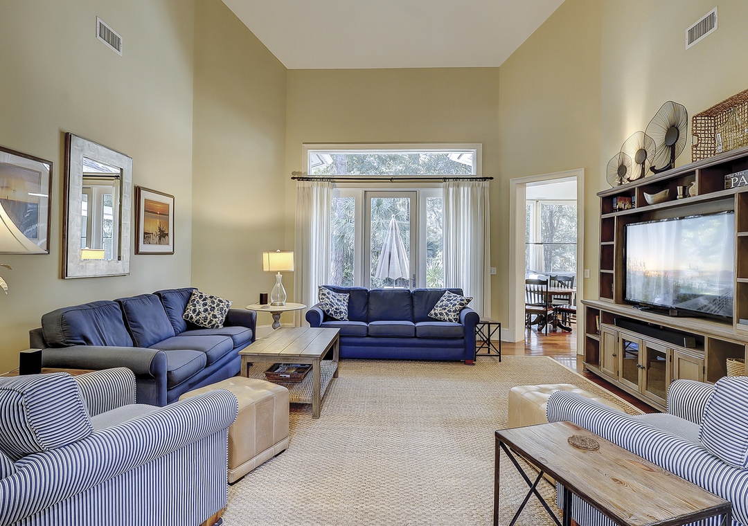 Front Living Area