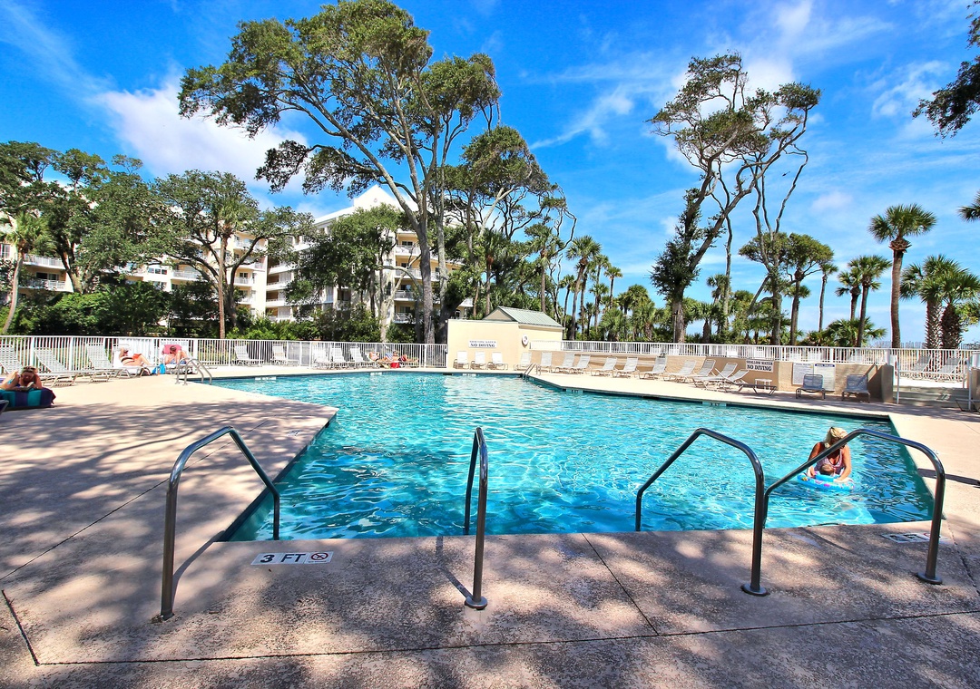 Barrington Community Pool