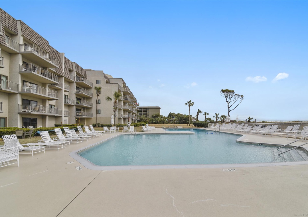Ocean One Pool