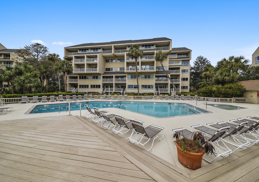 Captains Walk Villas Pool