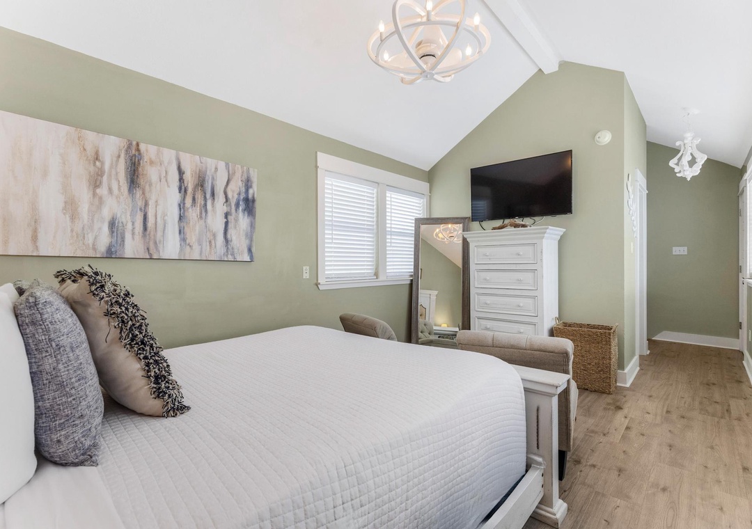 Primary suite